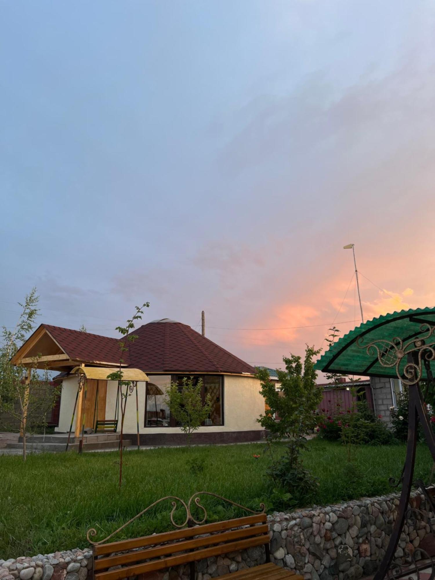 Svetlana Guest House Bokonbayevo Extérieur photo